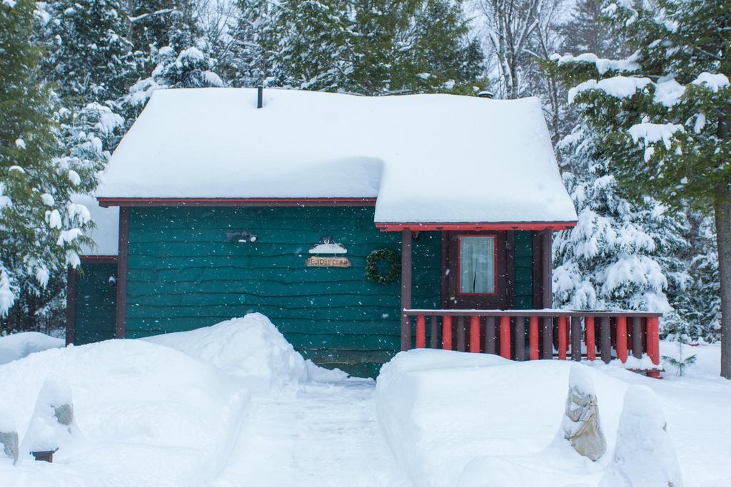 Lake Clear Lodge エクステリア 写真