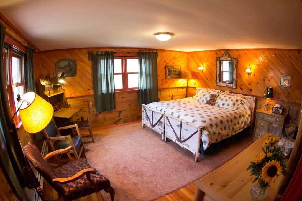 Lake Clear Lodge エクステリア 写真